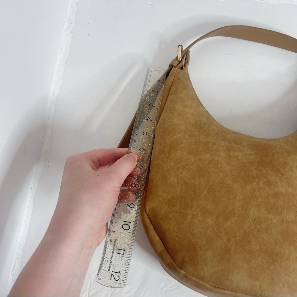 NWOT 4th and Reckless Una Faux Suede Crescent Bag in Brown Purse Handbag - Picture 11 of 11
